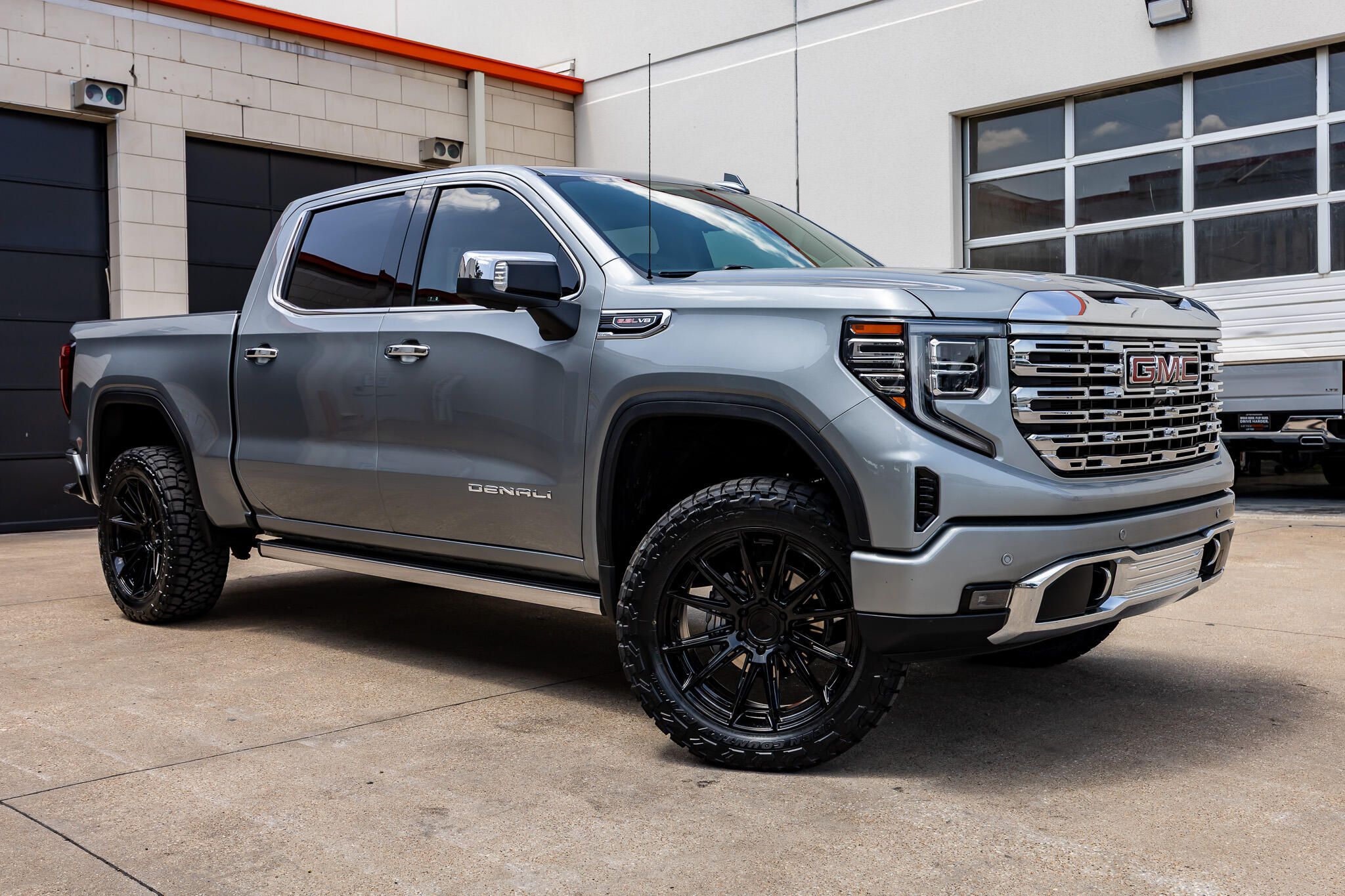 gmc sierra 1500 denali 2024 3GTUUGELXRG463516 image gmc sierra 1500 denali 2024 3GTUUGELXRG463516 image